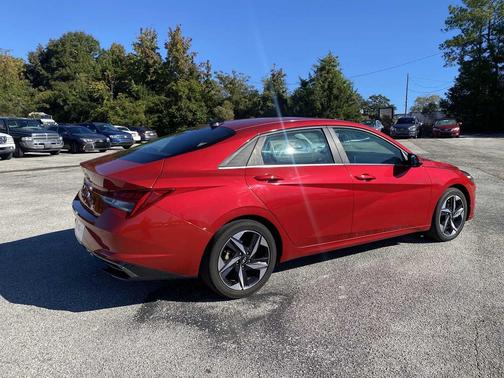 2021 Hyundai ELANTRA SEL