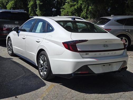 Quartz White 2022 Hyundai SONATA SEL