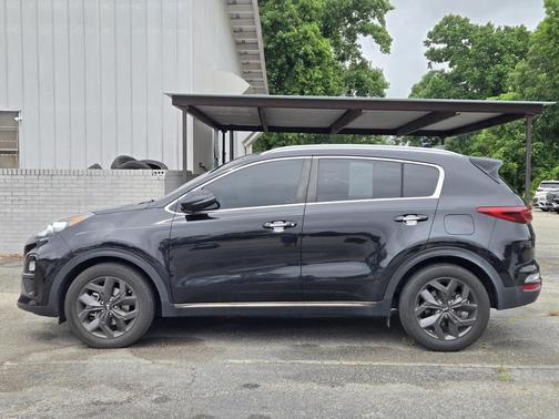Black Cherry 2021 Kia Sportage S