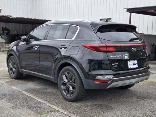 Black Cherry 2021 Kia Sportage S
