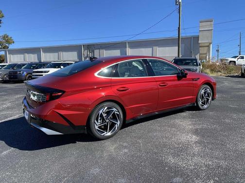 2026 Hyundai SONATA SEL