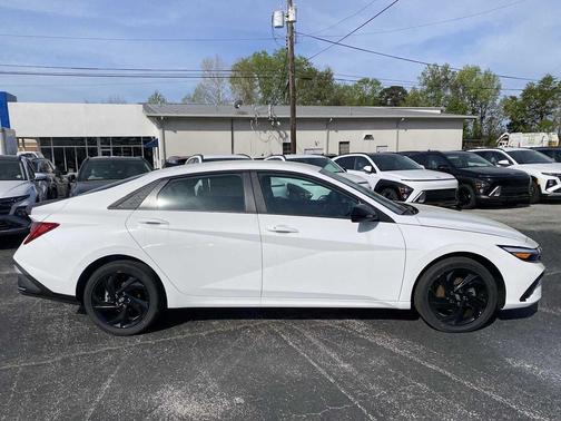 Serenity White 2026 Hyundai ELANTRA HEV SEL Sport