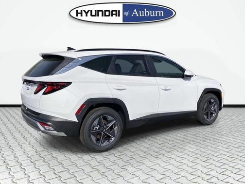 Shimmering Silver 2026 Hyundai TUCSON SEL