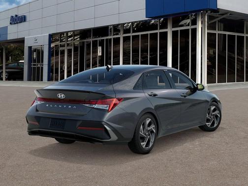 2025 Hyundai ELANTRA Sport