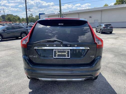 2015 Volvo XC60 T5 Premier Plus