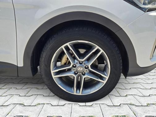 Monaco White 2017 Hyundai SANTA FE SE Ultimate