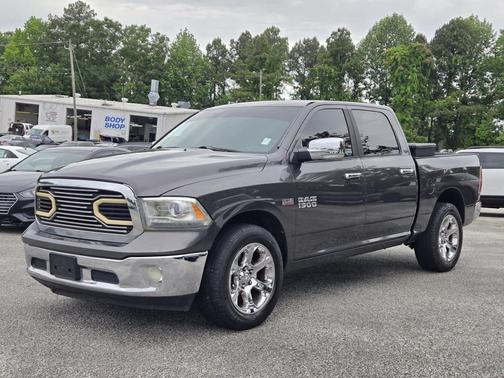 Granite Crystal Metallic Clearcoat 2014 RAM 1500 Laramie