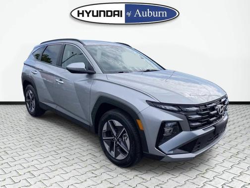 Shimmering Silver 2025 Hyundai TUCSON SEL