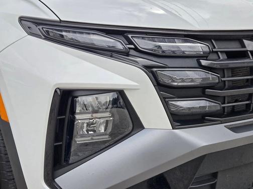 Serenity White Pearl 2025 Hyundai TUCSON SEL Convenience