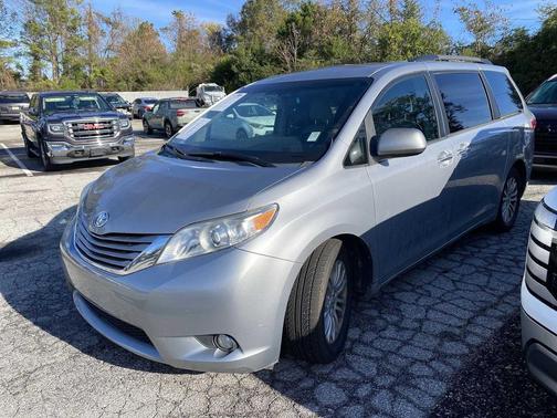 2015 Toyota Sienna XLE Premium