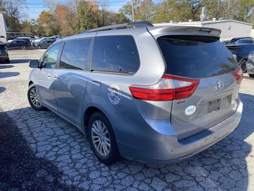 2015 Toyota Sienna XLE Premium