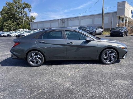 2025 Hyundai ELANTRA HEV Limited