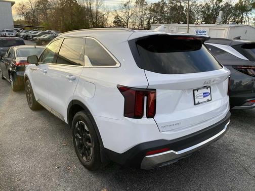 2024 Kia Sorento S