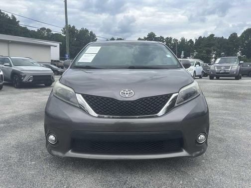 2016 Toyota Sienna SE Premium