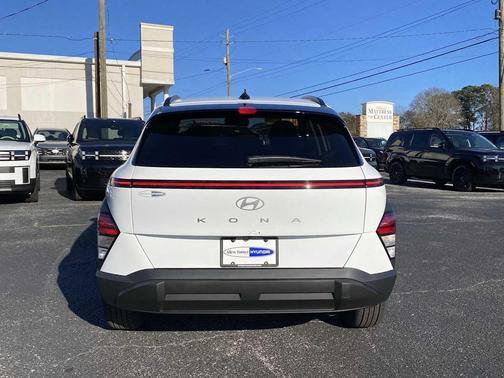 2026 Hyundai KONA SEL Sport