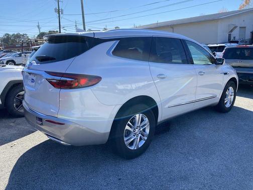 2021 Buick Enclave FWD Essence