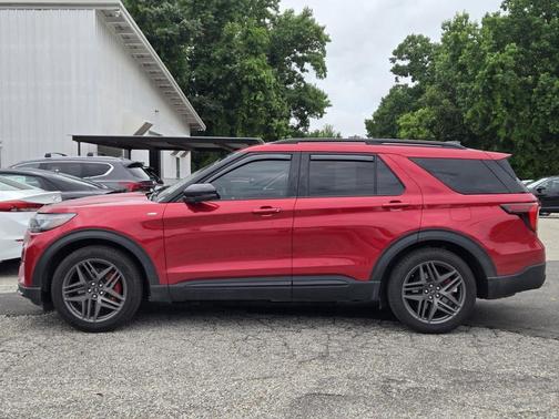 Rapid Red Metallic Tinted Clearcoat 2025 Ford Explorer ST-Line