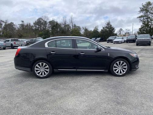 2016 Lincoln MKS Base