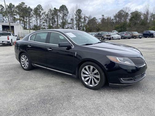 2016 Lincoln MKS Base