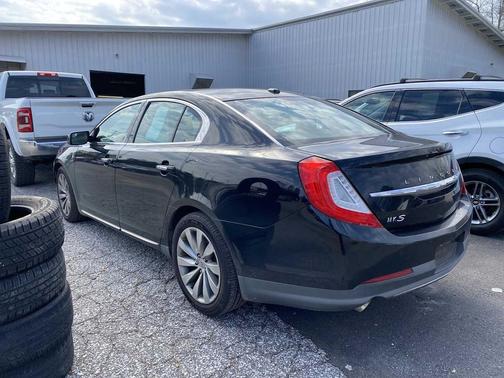 2016 Lincoln MKS Base