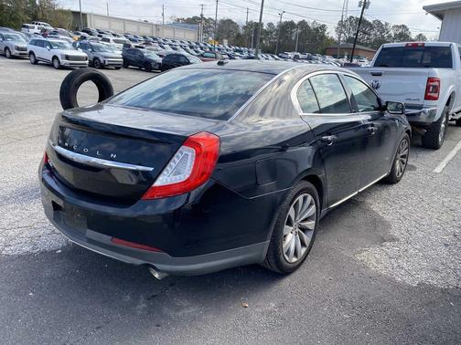 2016 Lincoln MKS Base