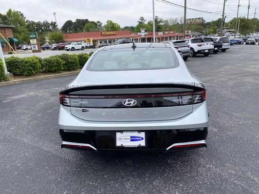 Aero Silver 2025 Hyundai SONATA SEL