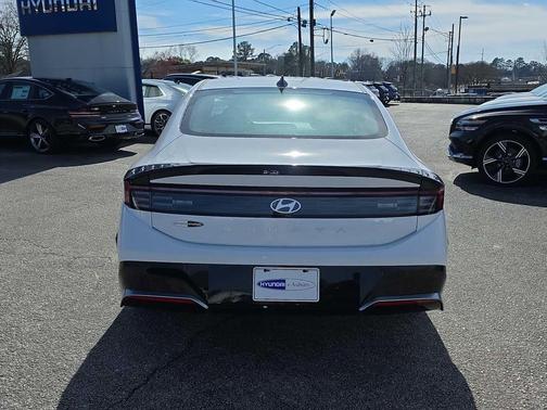 2026 Hyundai SONATA SEL