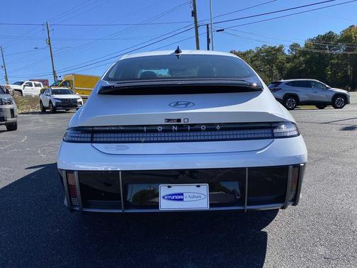 2025 Hyundai IONIQ 6 Limited