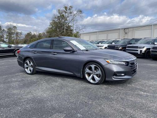 2019 Honda Accord Touring 2.0T
