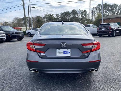 2019 Honda Accord Touring 2.0T