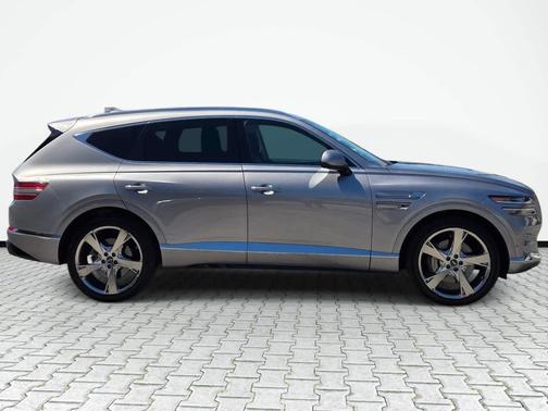 Savile Silver 2022 Genesis GV80 3.5T