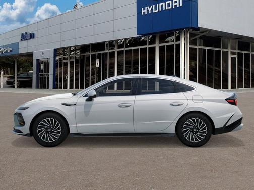 2025 Hyundai SONATA Hybrid Limited