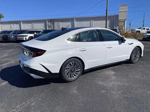 2025 Hyundai SONATA Hybrid Limited