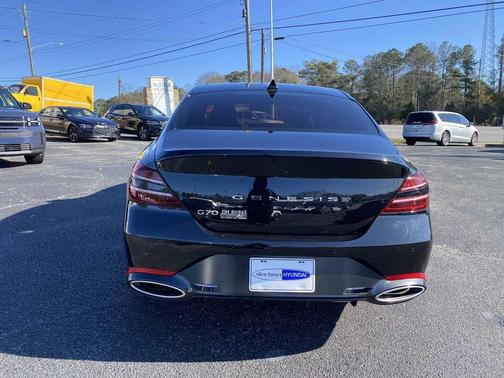 2024 Genesis G70 2.5T RWD