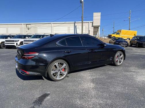 2024 Genesis G70 2.5T RWD