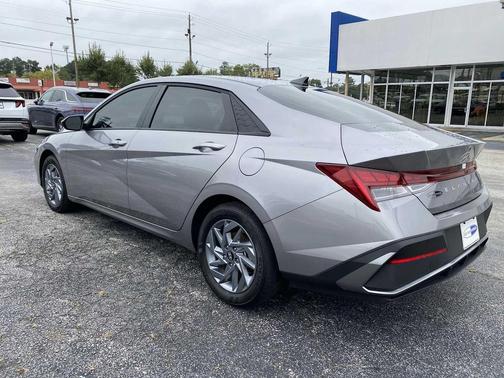 2025 Hyundai ELANTRA HEV Blue