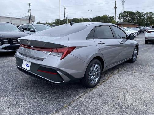 2025 Hyundai ELANTRA HEV Blue