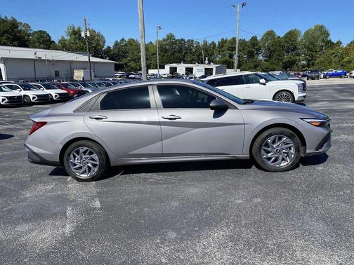 2025 Hyundai ELANTRA HEV Blue