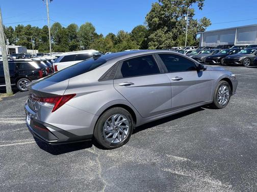 2025 Hyundai ELANTRA HEV Blue