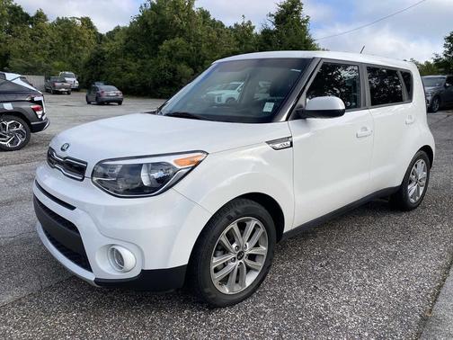 2017 Kia Soul +