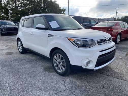 2017 Kia Soul +