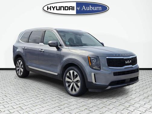 Everlasting Silver 2022 Kia Telluride S