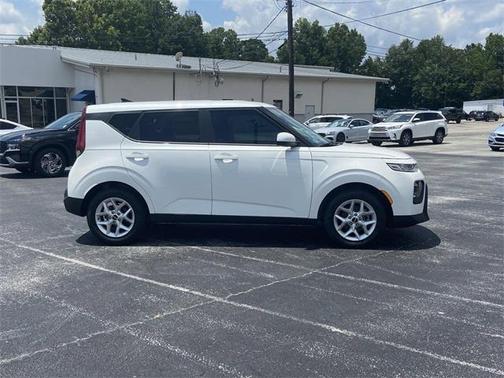 2022 Kia Soul LX
