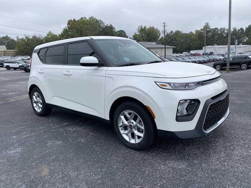 2022 Kia Soul LX