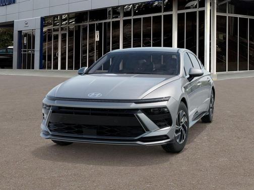 2026 Hyundai SONATA Hybrid Base