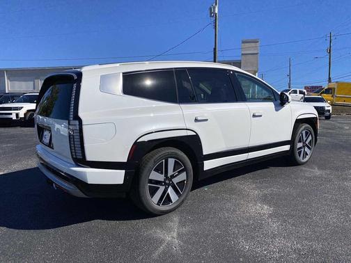 2026 Hyundai IONIQ 9 SEL