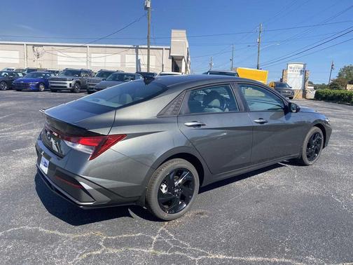 2026 Hyundai ELANTRA Sport