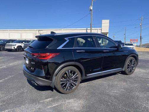 2021 INFINITI QX50 LUXE