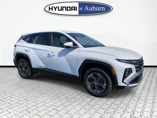 Creamy White Pearl 2026 Hyundai TUCSON Hybrid Blue SE