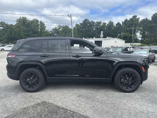 2024 Jeep Grand Cherokee Altitude